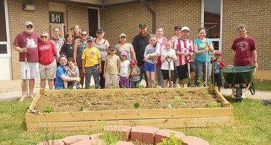 Indian Avenue School hosts community garden